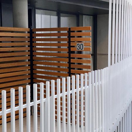The Gallery Luxe 1 Bedroom Executive Apartment In The Heart Of Braddon Wine Secure Parking Wifi Canberra Exterior photo