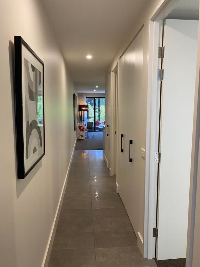 The Gallery Luxe 1 Bedroom Executive Apartment In The Heart Of Braddon Wine Secure Parking Wifi Canberra Exterior photo